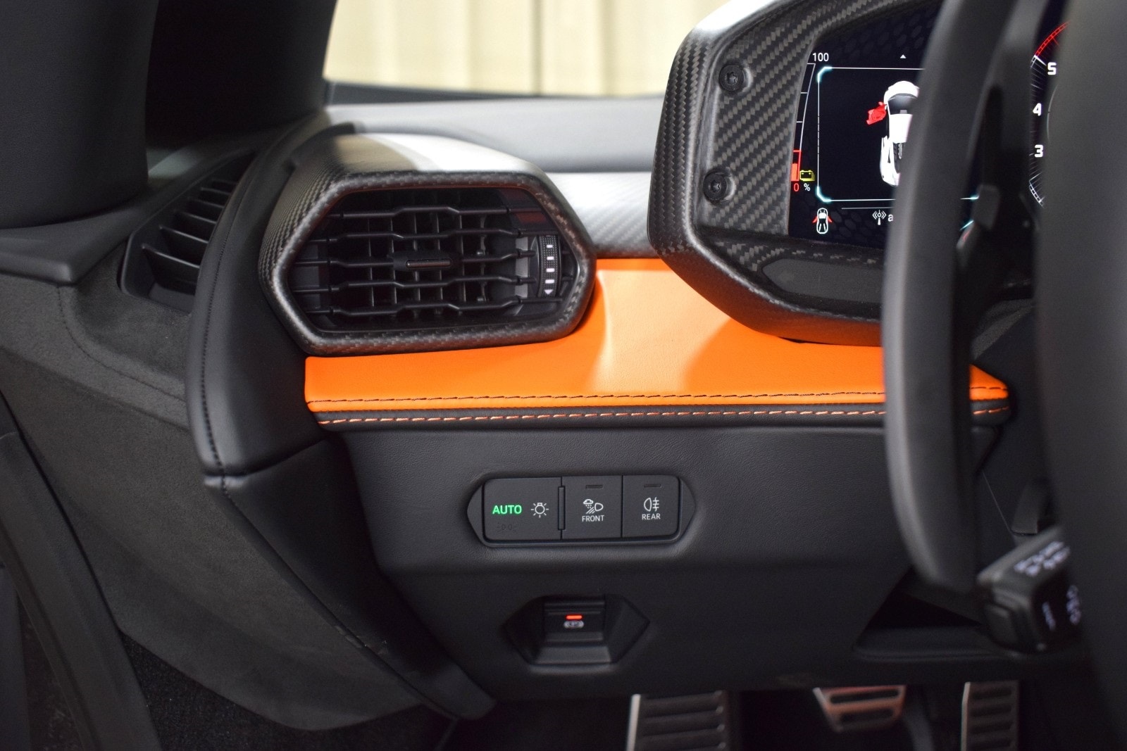 Thumbnail: 2025 Lamborghini  - 25