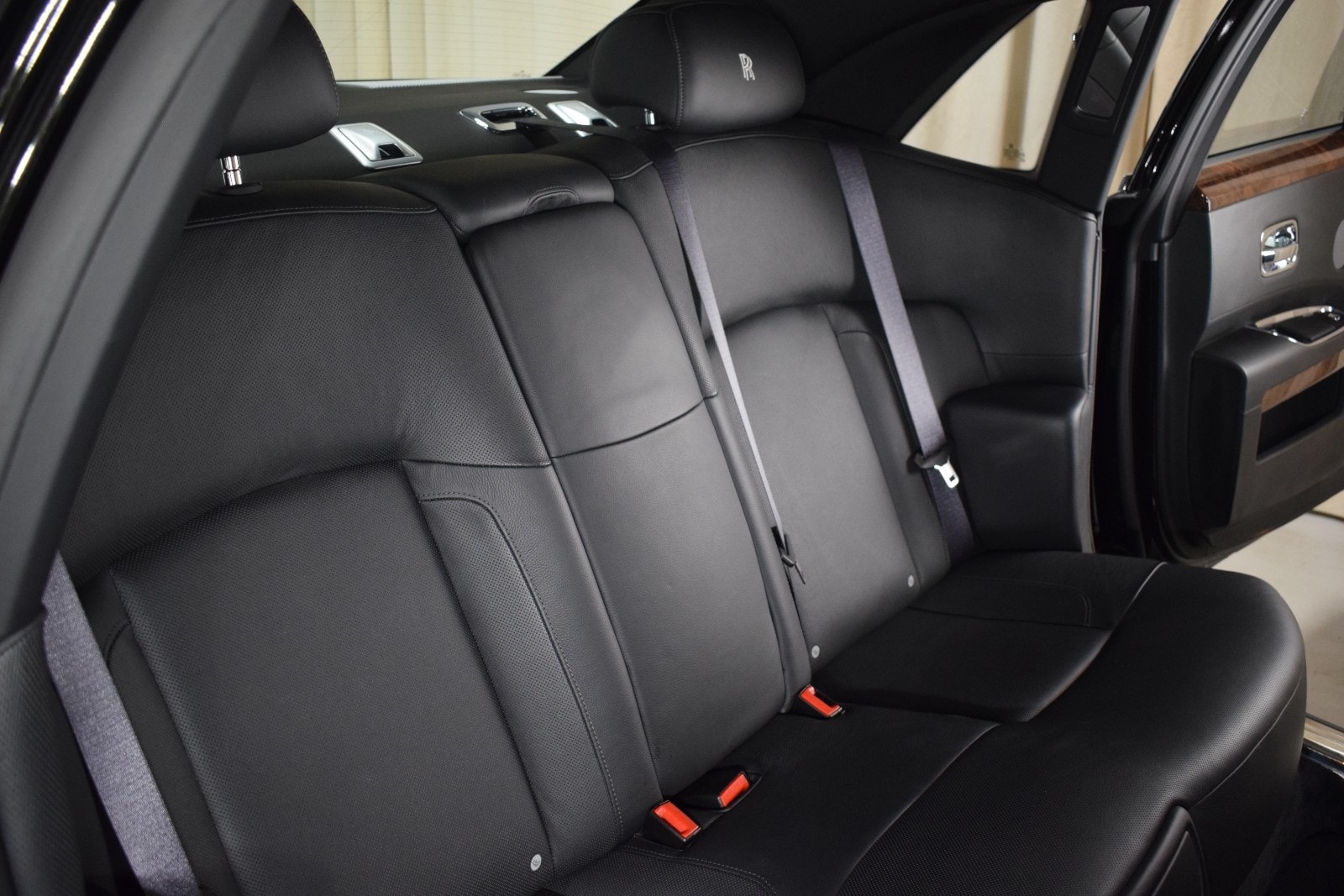 Thumbnail: 2012 Rolls-Royce Ghost - 20