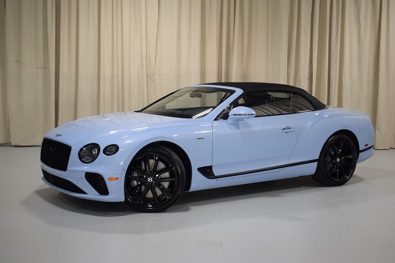 2024 Bentley Continental GTC -
                Troy, MI