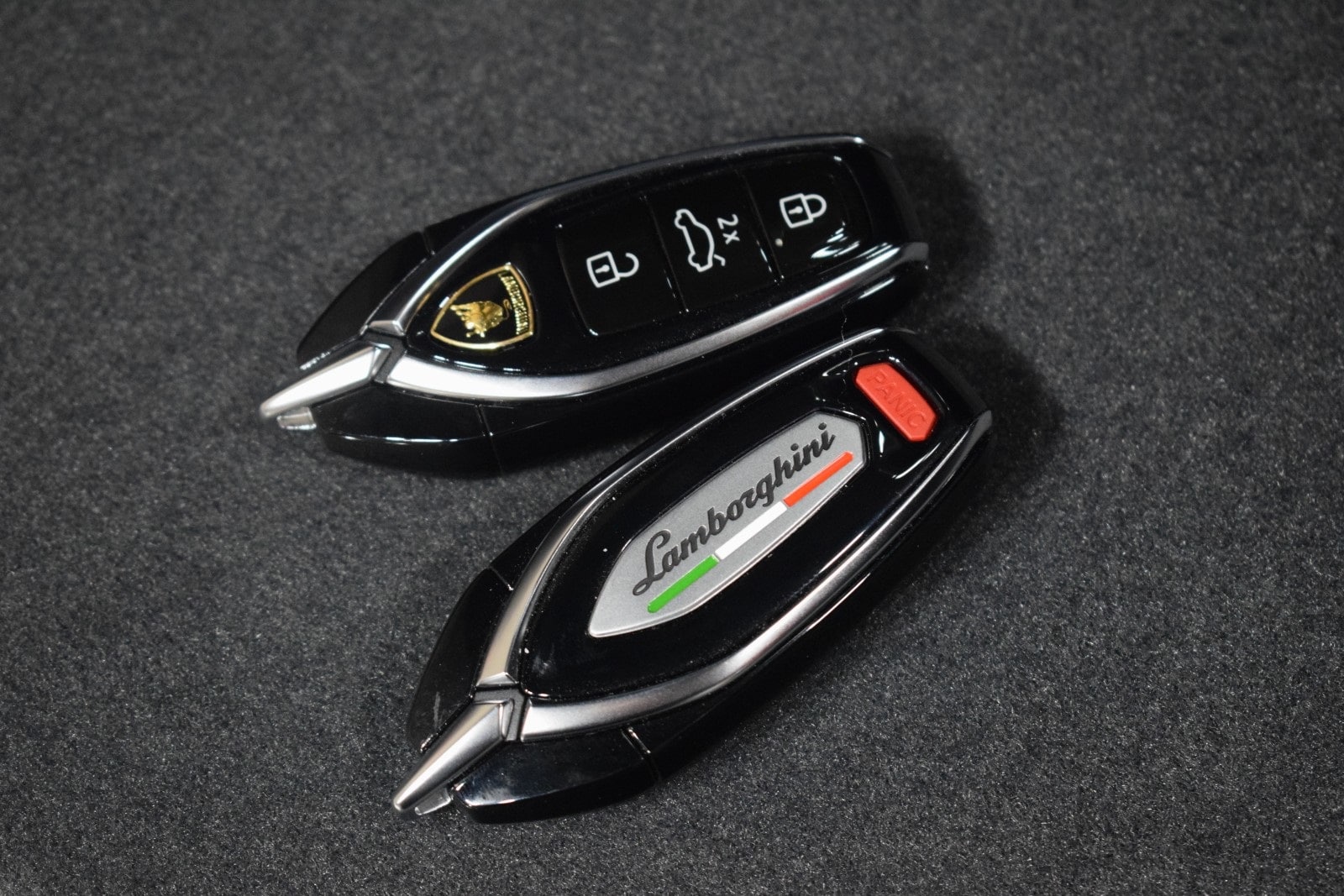 Thumbnail: 2025 Lamborghini Urus - 42