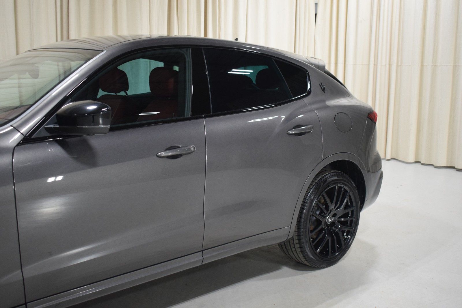 Thumbnail: 2022 Maserati Levante - 2