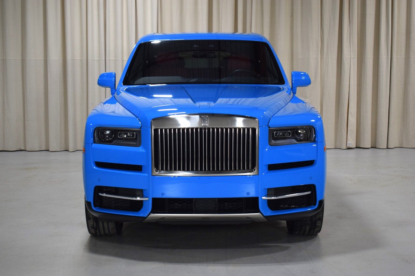 Thumbnail: 2022 Rolls-Royce Cullinan - 8