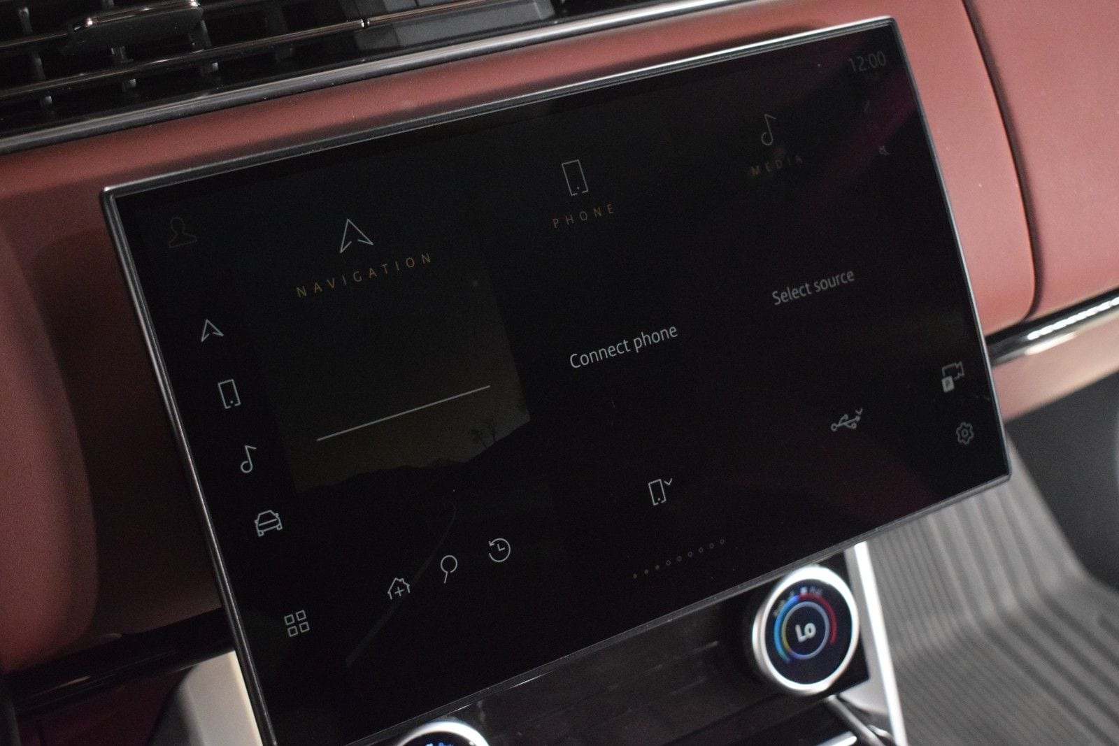 Thumbnail: 2023 Land Rover Range Rover - 31