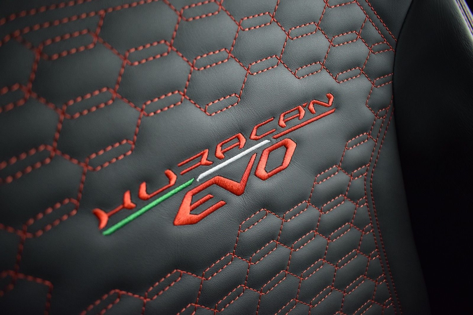 Thumbnail: 2023 Lamborghini Huracan - 39