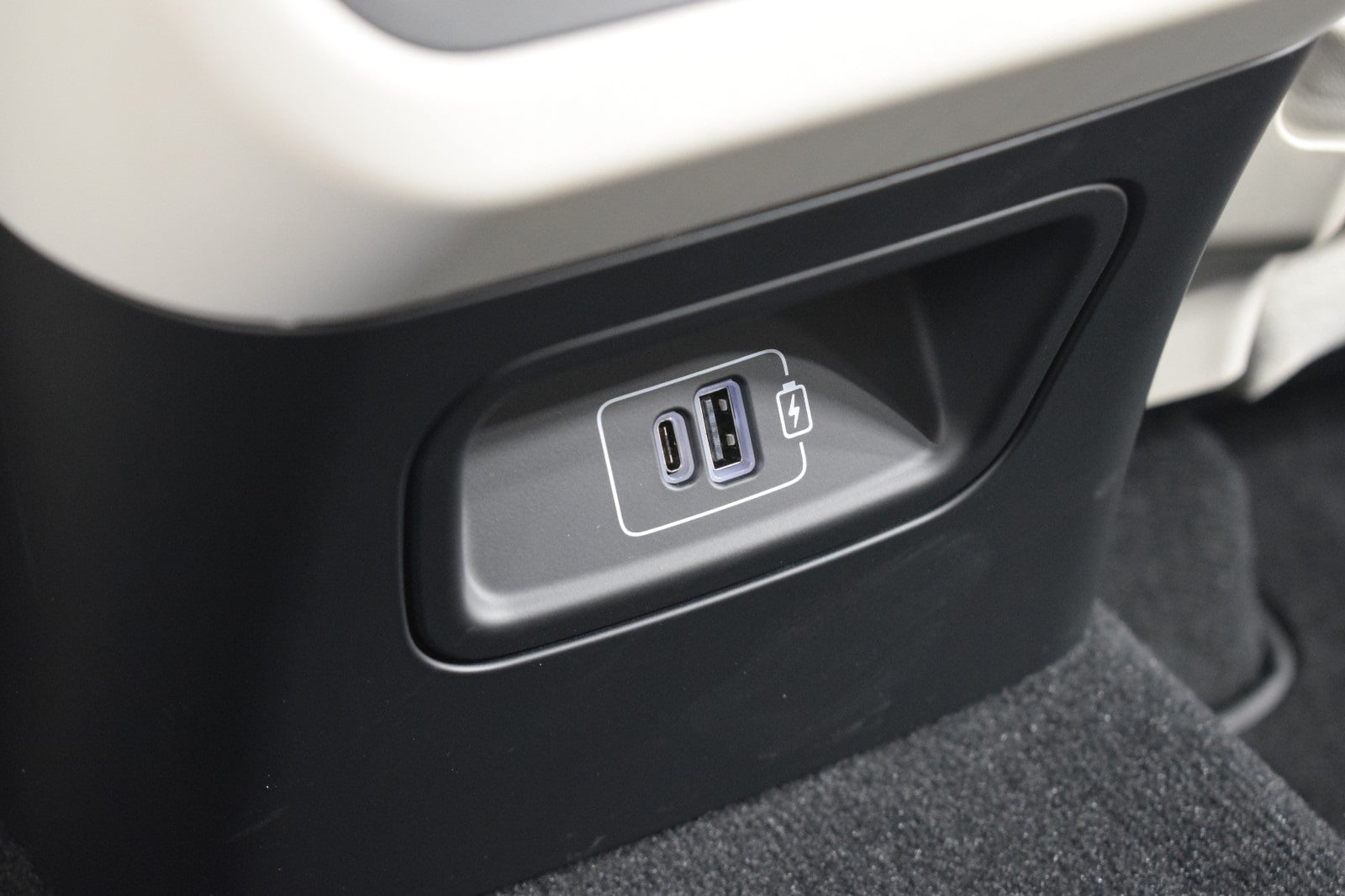 Thumbnail: 2024 Maserati Grecale - 21