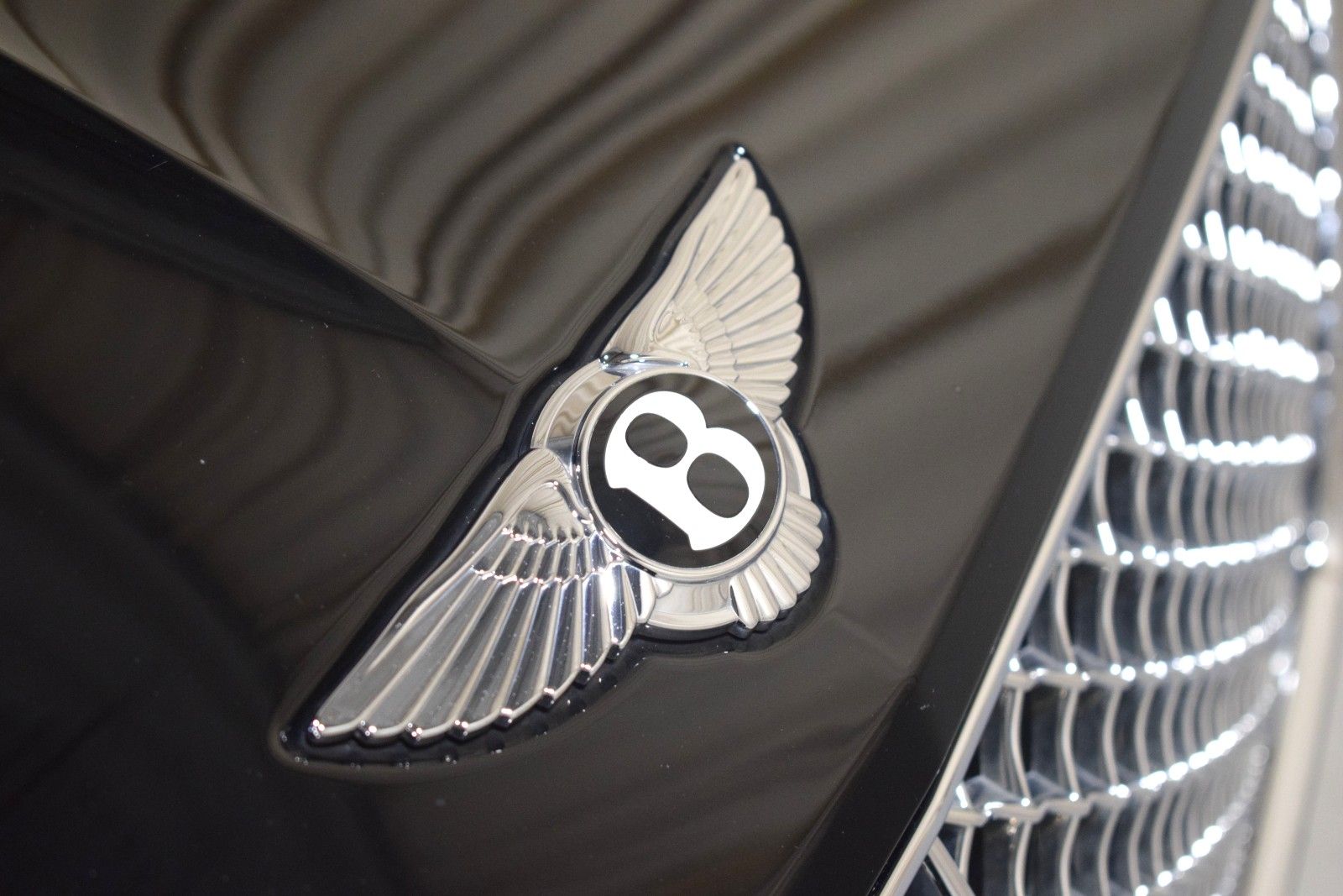 Thumbnail: 2020 Bentley Continental - 9