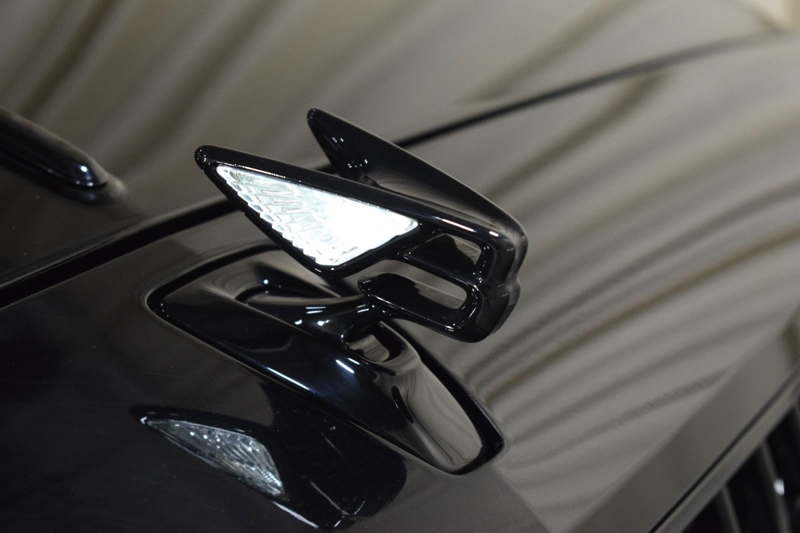 Thumbnail: 2023 Bentley Flying Spur - 9