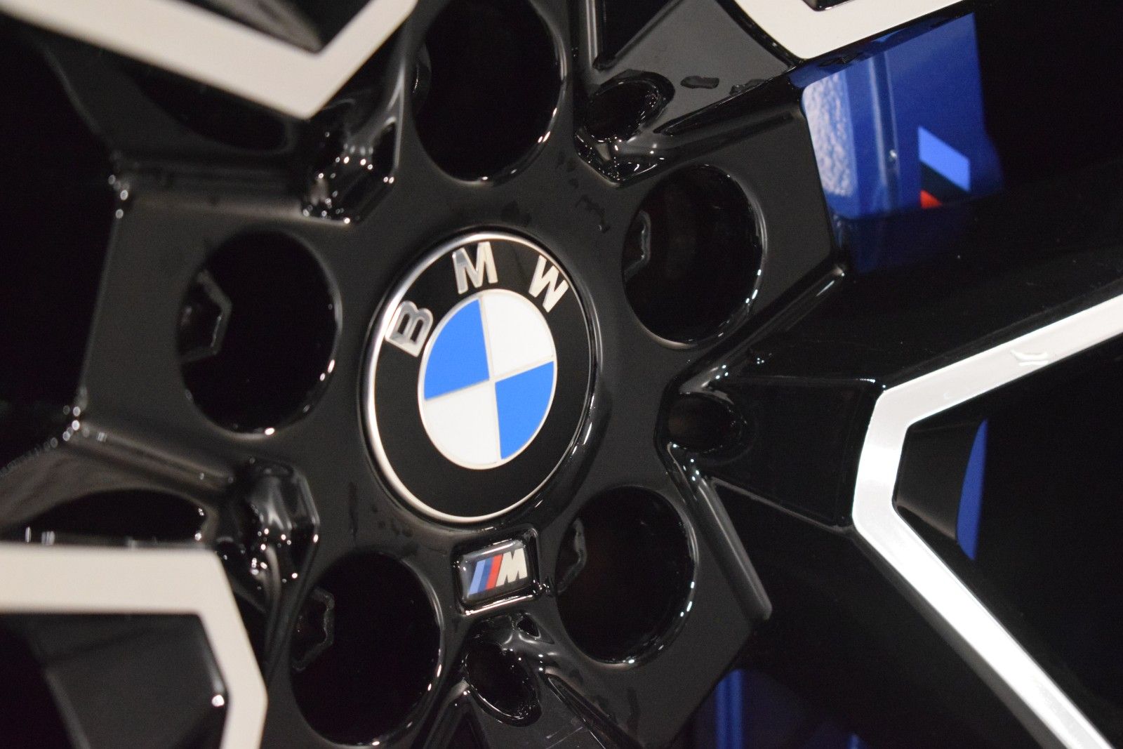 Thumbnail: 2025 BMW X5 - 18