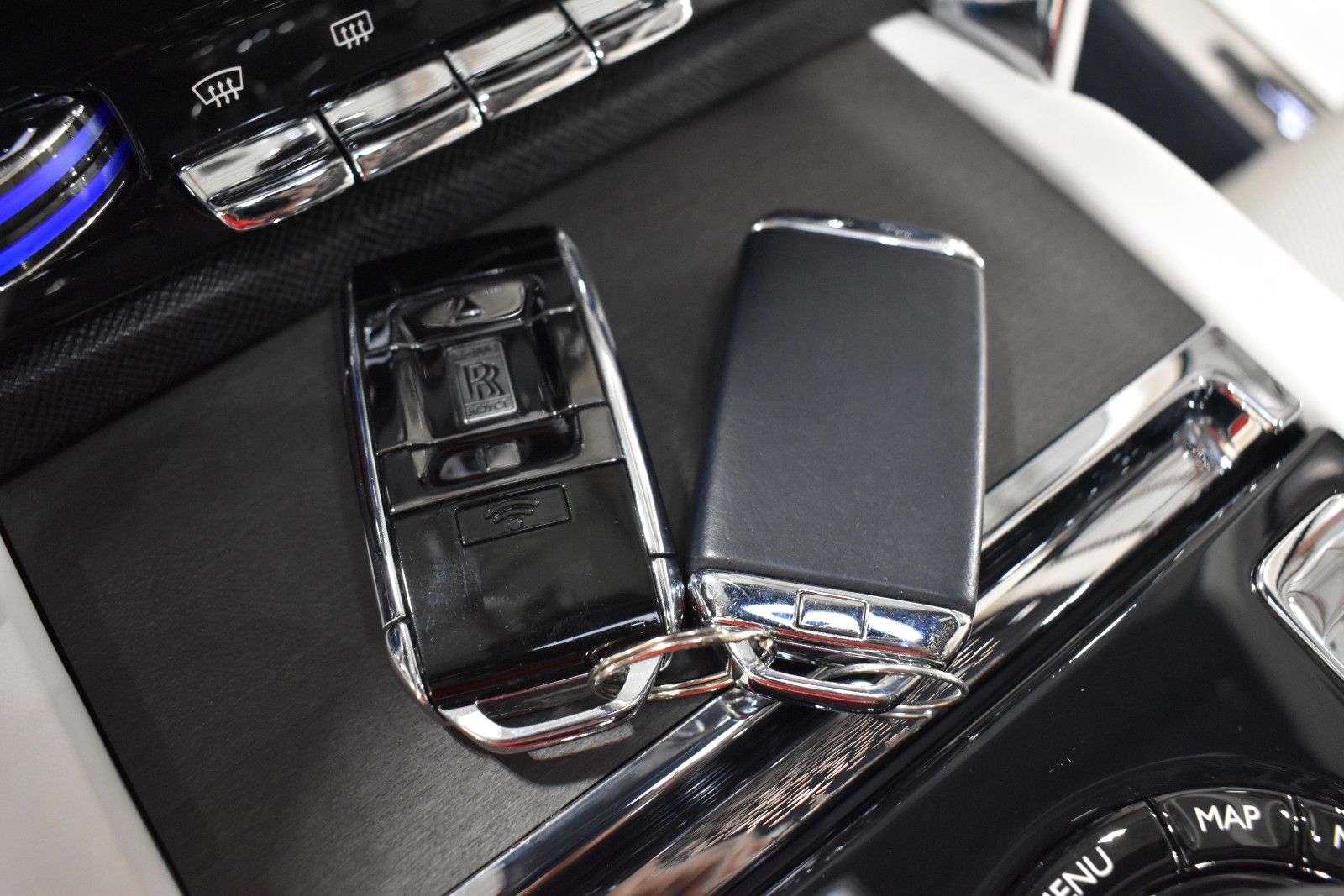 Thumbnail: 2024 Rolls-Royce Cullinan - 33