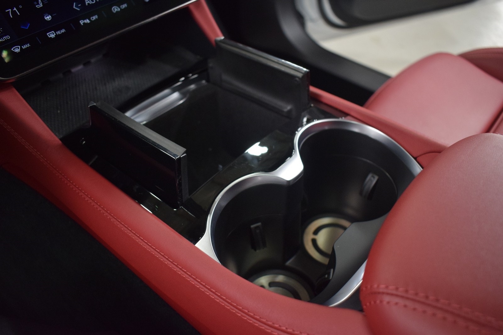 Thumbnail: 2024 Maserati Grecale - 33