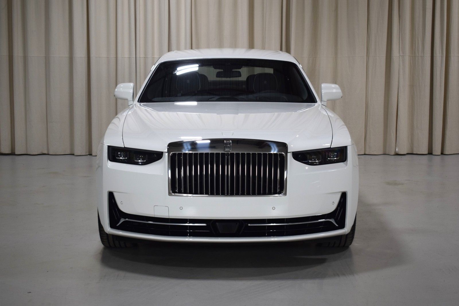 Thumbnail: 2026 Rolls-Royce Ghost - 8