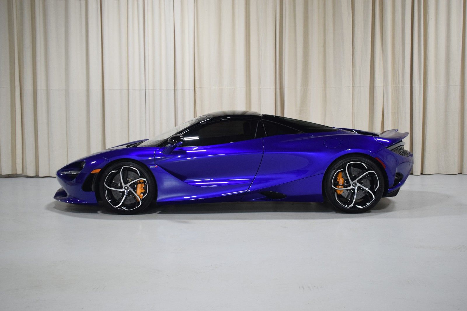 Thumbnail: 2024 Mclaren 750S - 6