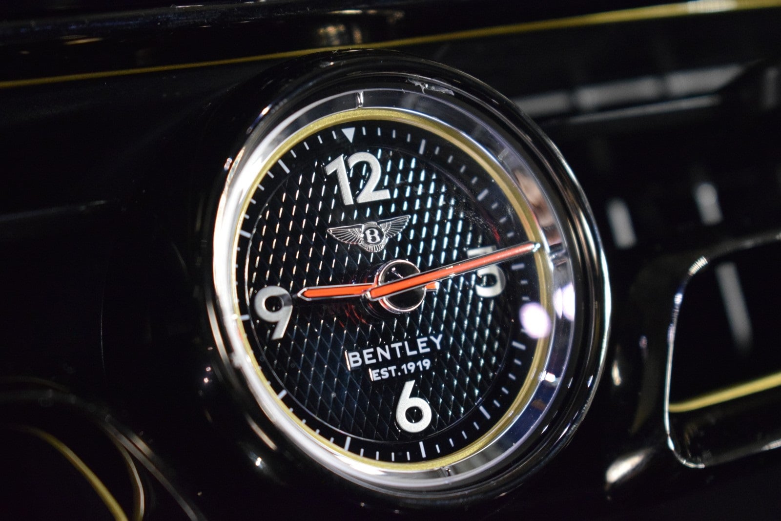 Thumbnail: 2026 Bentley Flying Spur - 33