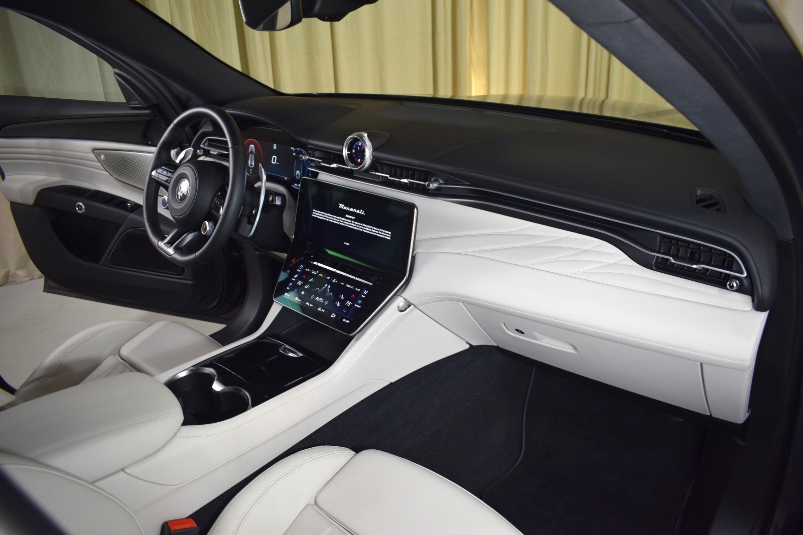 Thumbnail: 2024 Maserati Grecale - 24