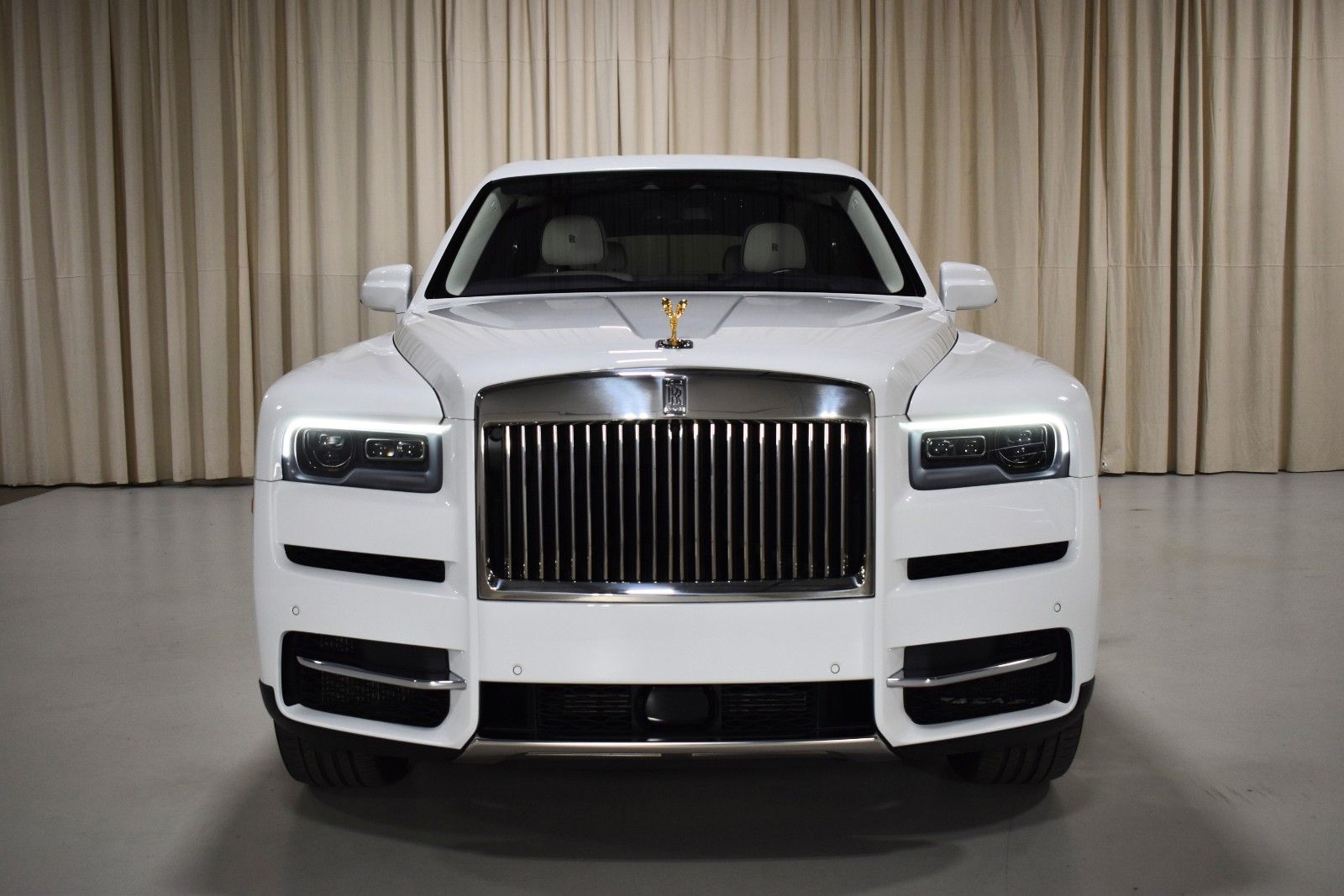 Thumbnail: 2024 Rolls-Royce Cullinan - 5