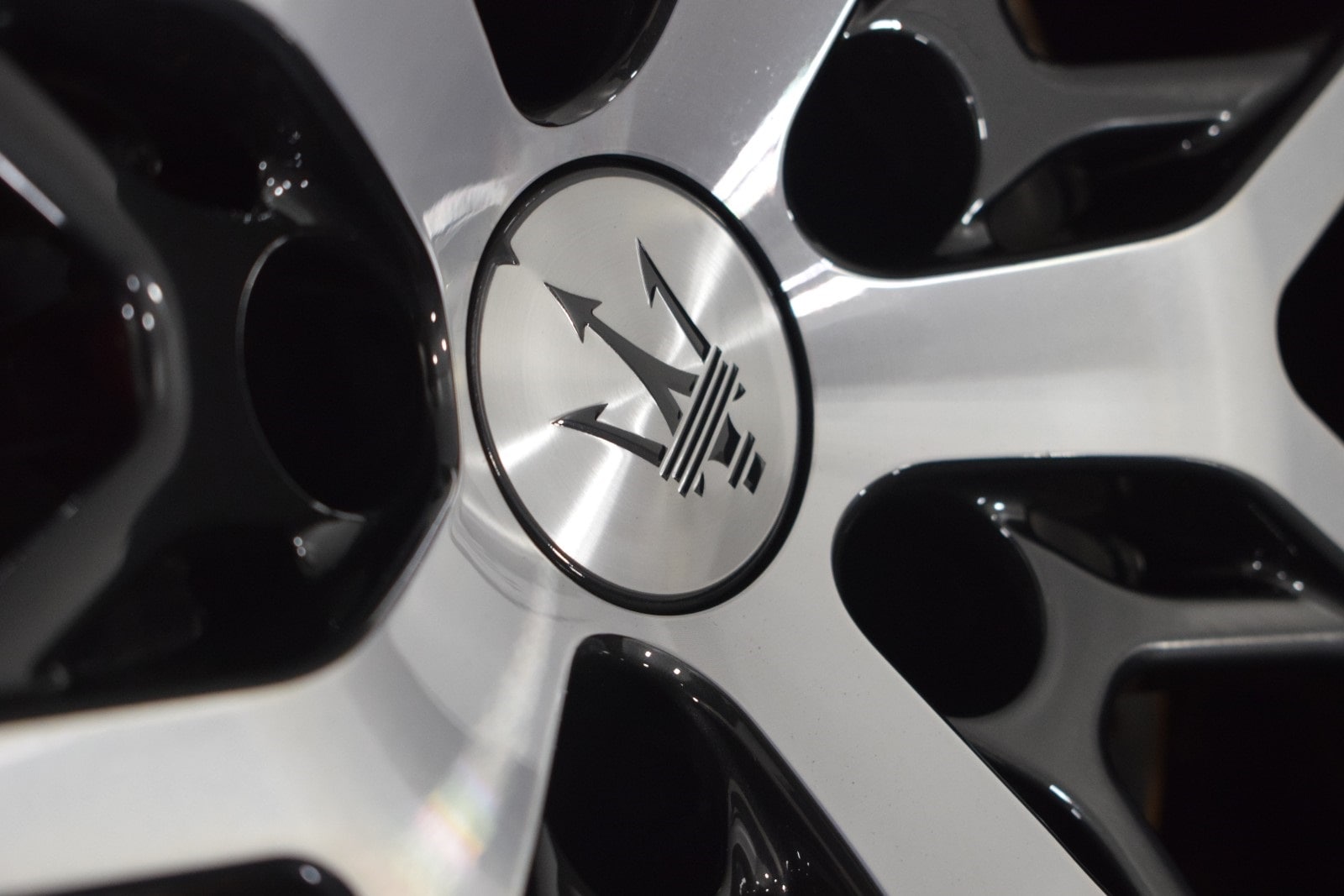 Thumbnail: 2024 Maserati GranTurismo - 21