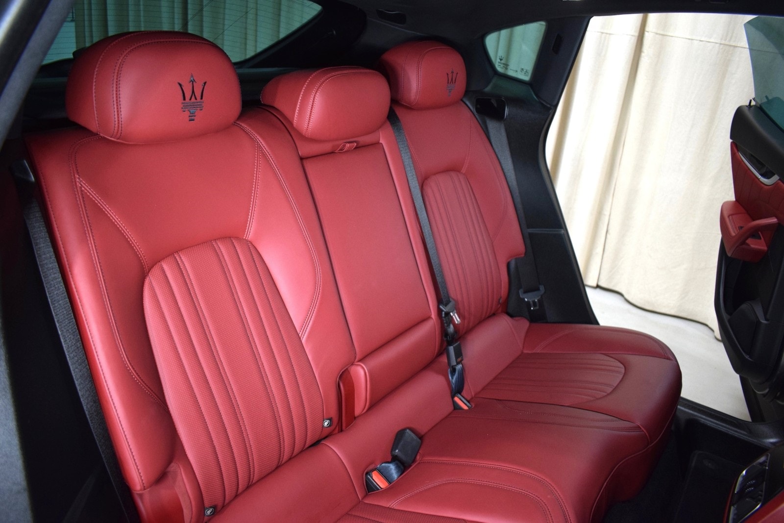 Thumbnail: 2022 Maserati Levante - 18