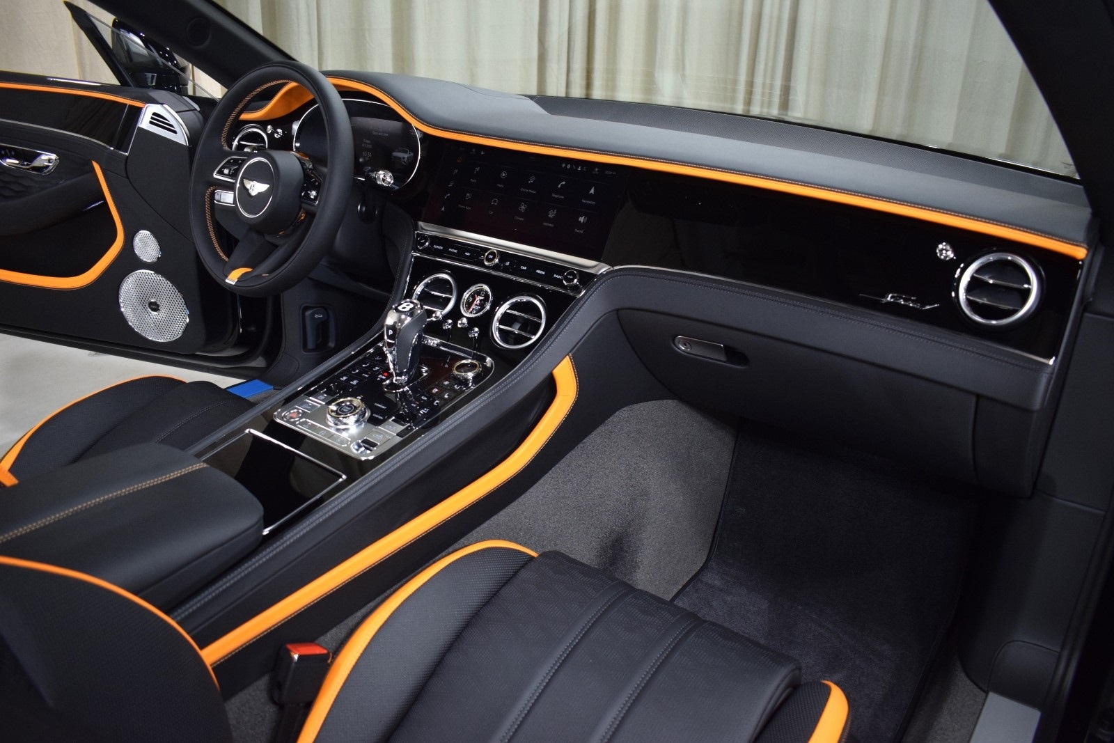Thumbnail: 2025 Bentley Continental - 24