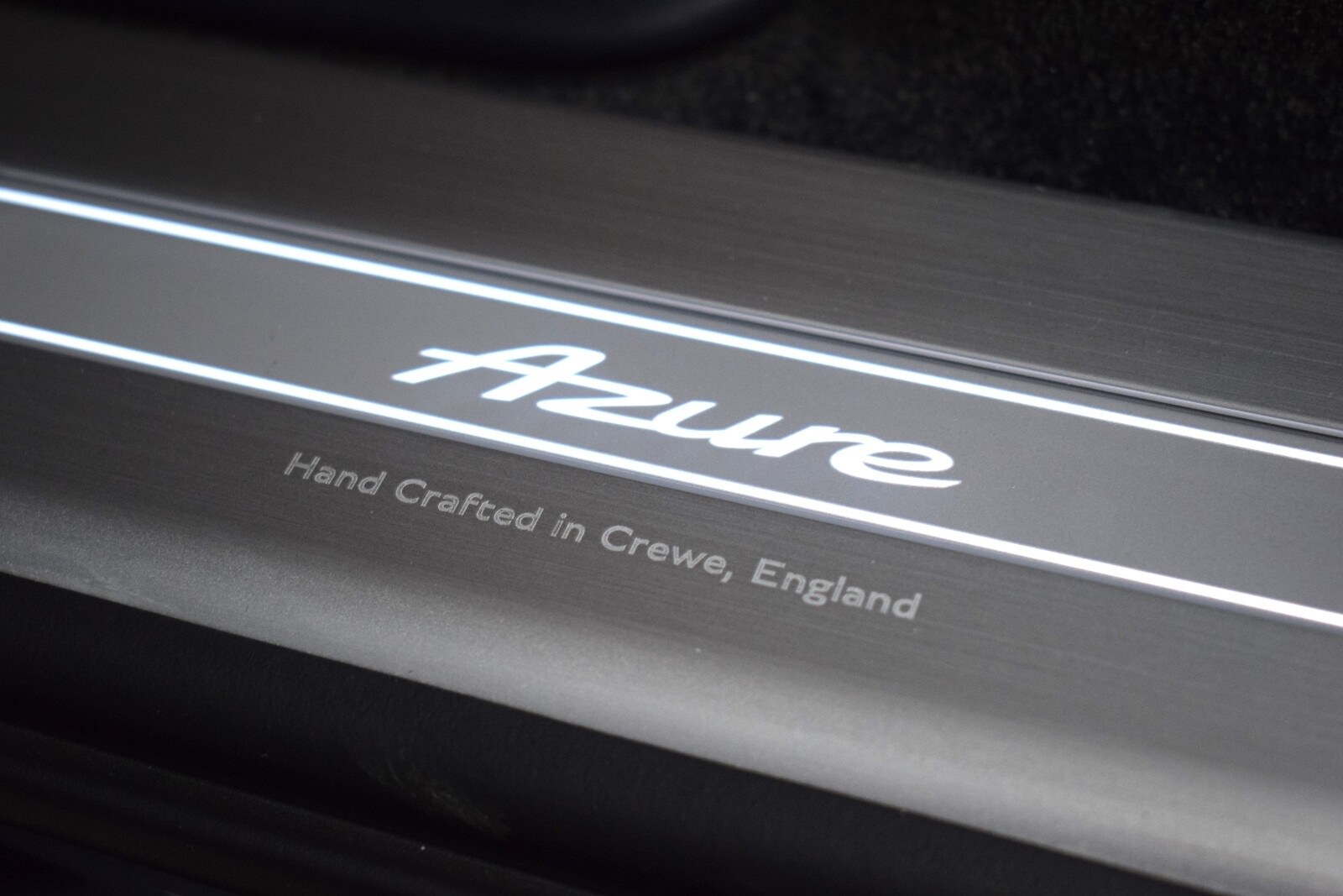 Thumbnail: 2025 Bentley Bentayga - 43