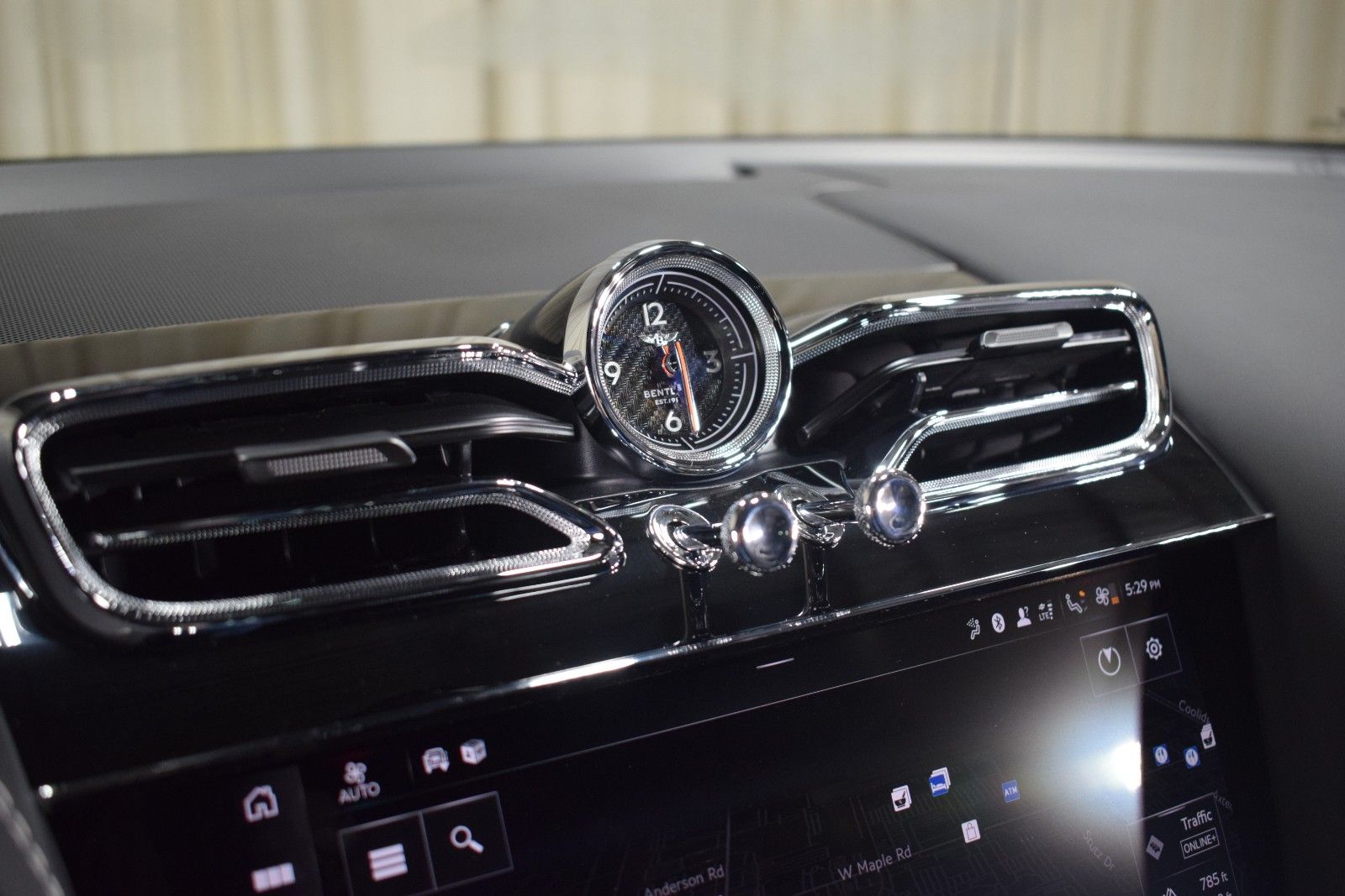 Thumbnail: 2024 Bentley Bentayga - 36