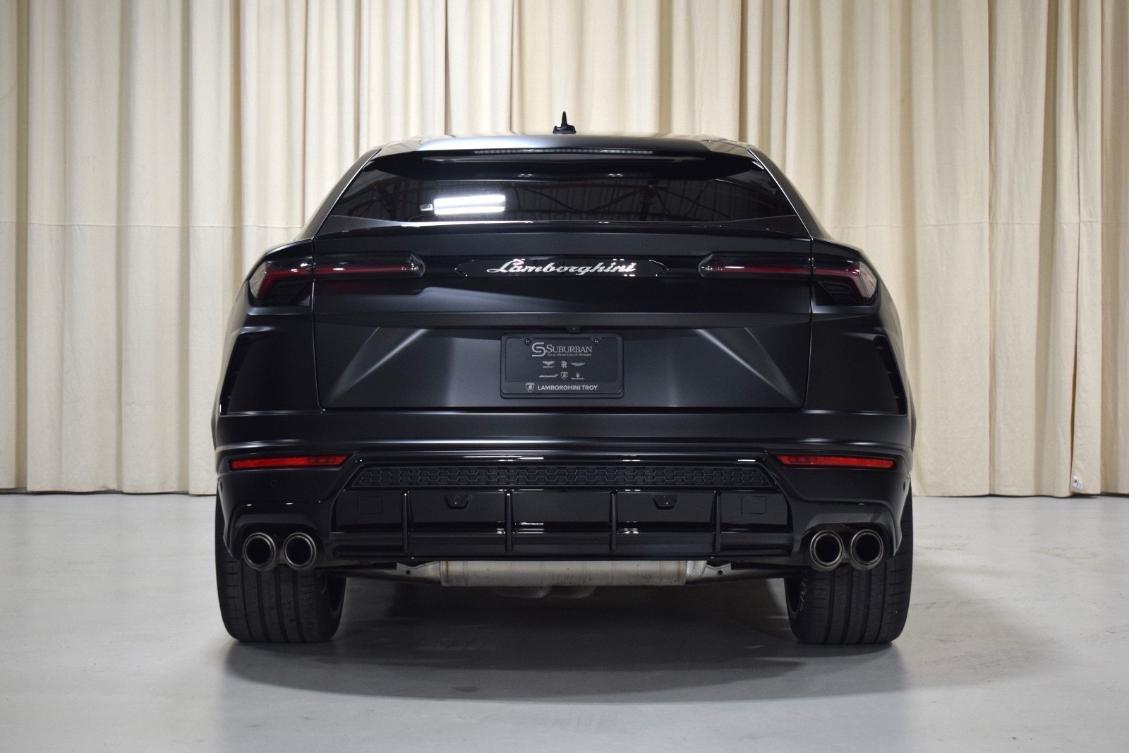Thumbnail: 2022 Lamborghini Urus - 12