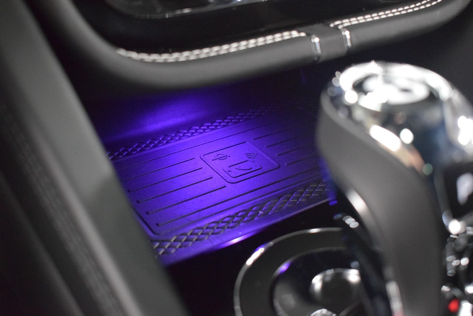 Thumbnail: 2023 Bentley Bentayga - 33