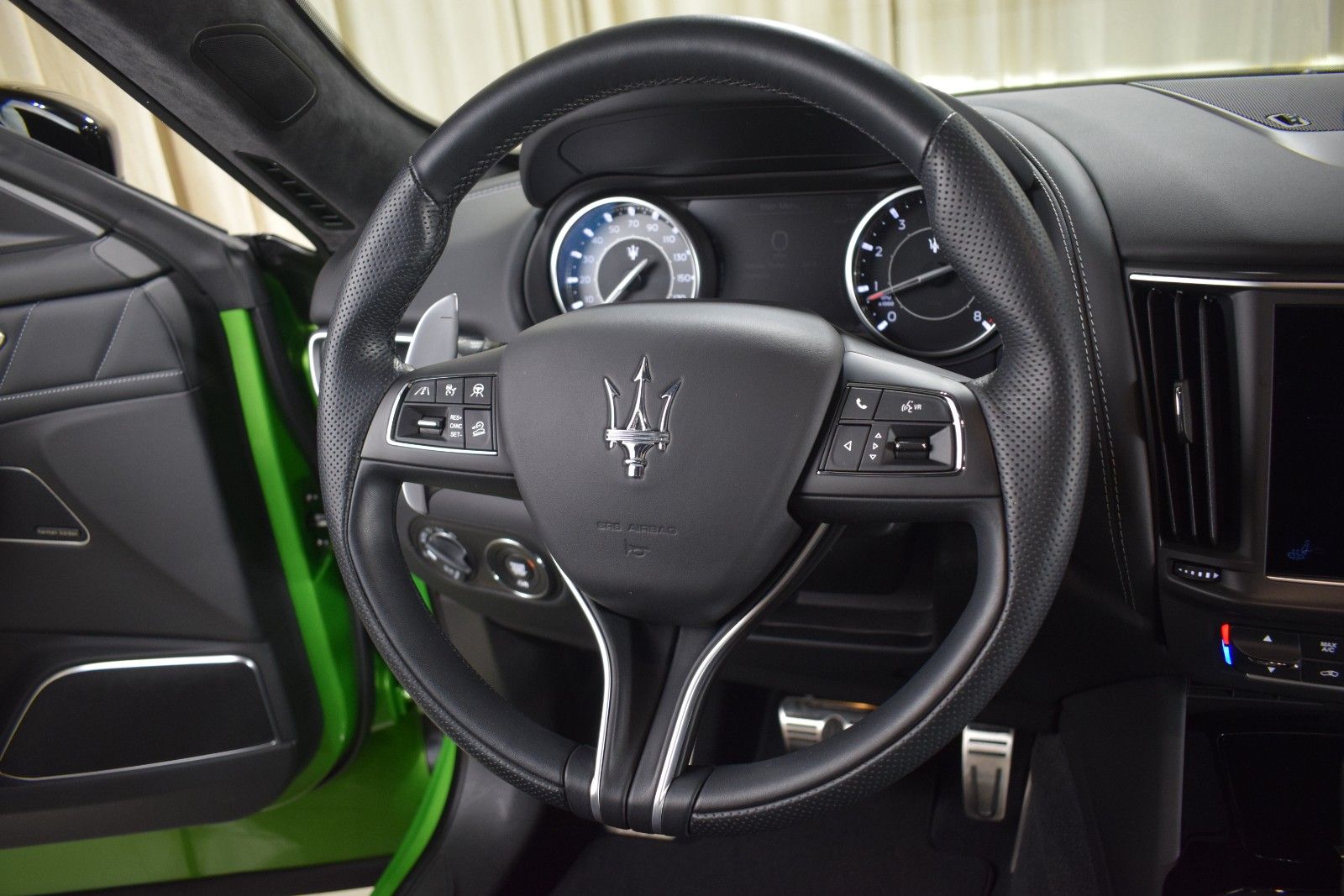 Thumbnail: 2023 Maserati Levante - 27