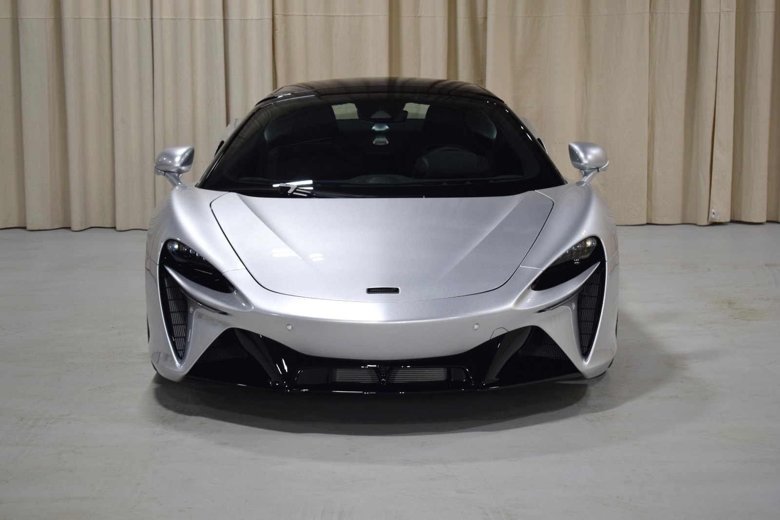 Thumbnail: 2025 Mclaren Artura - 8