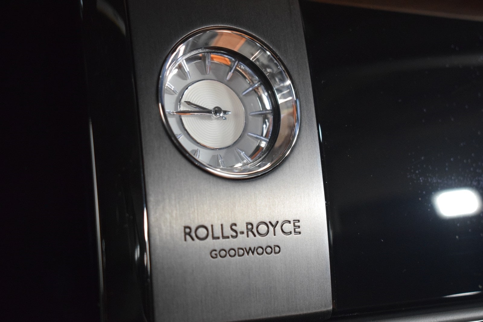 Thumbnail: 2024 Rolls-Royce Spectre - 22