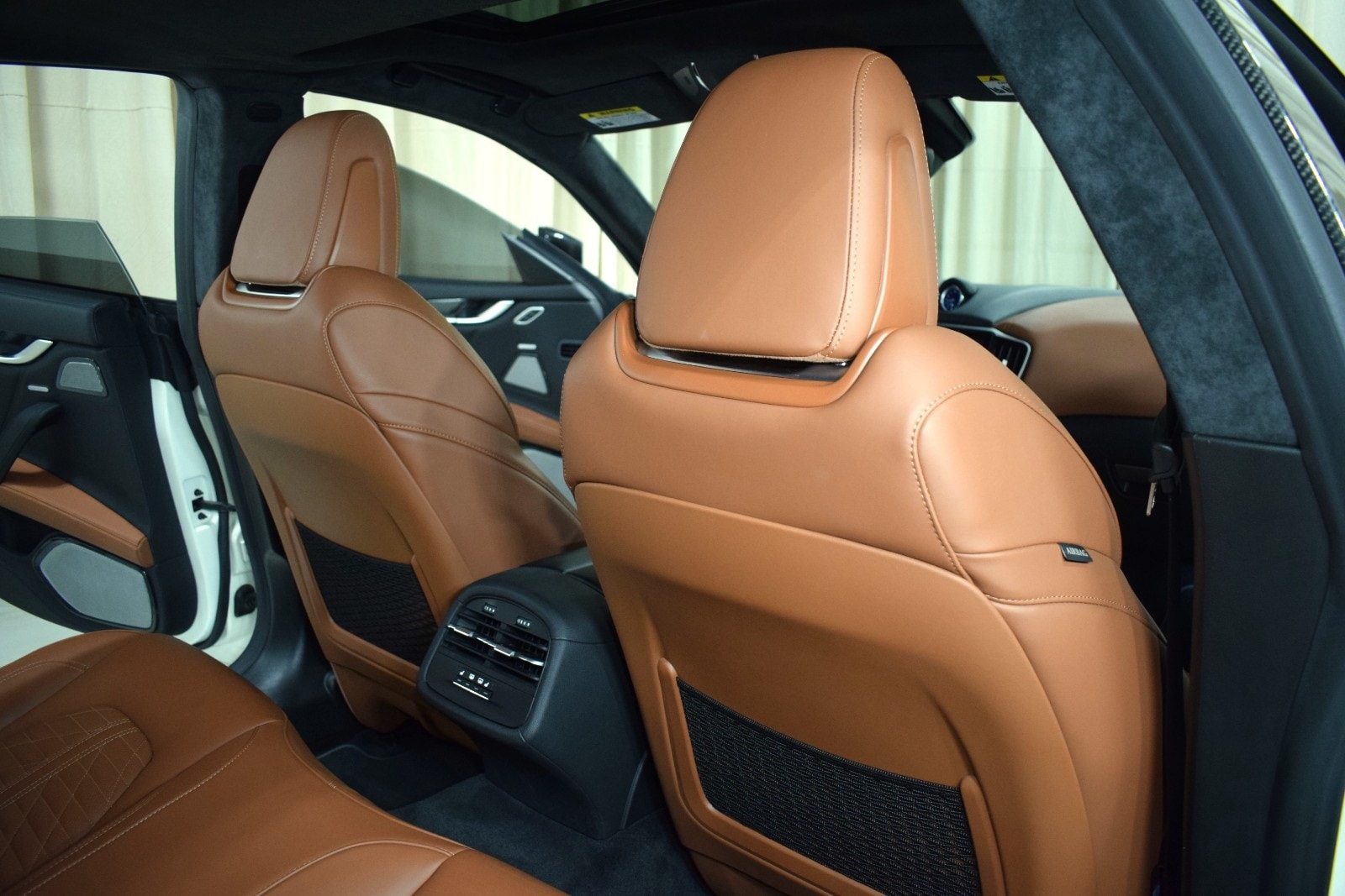 Thumbnail: 2022 Maserati Ghibli - 21