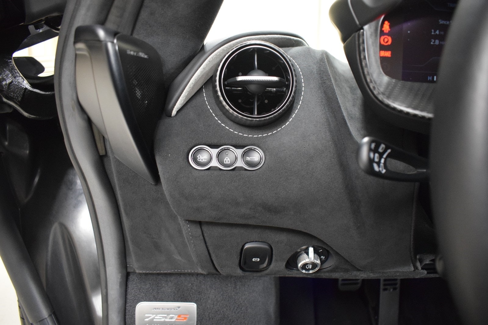 Thumbnail: 2024 Mclaren 750S - 24