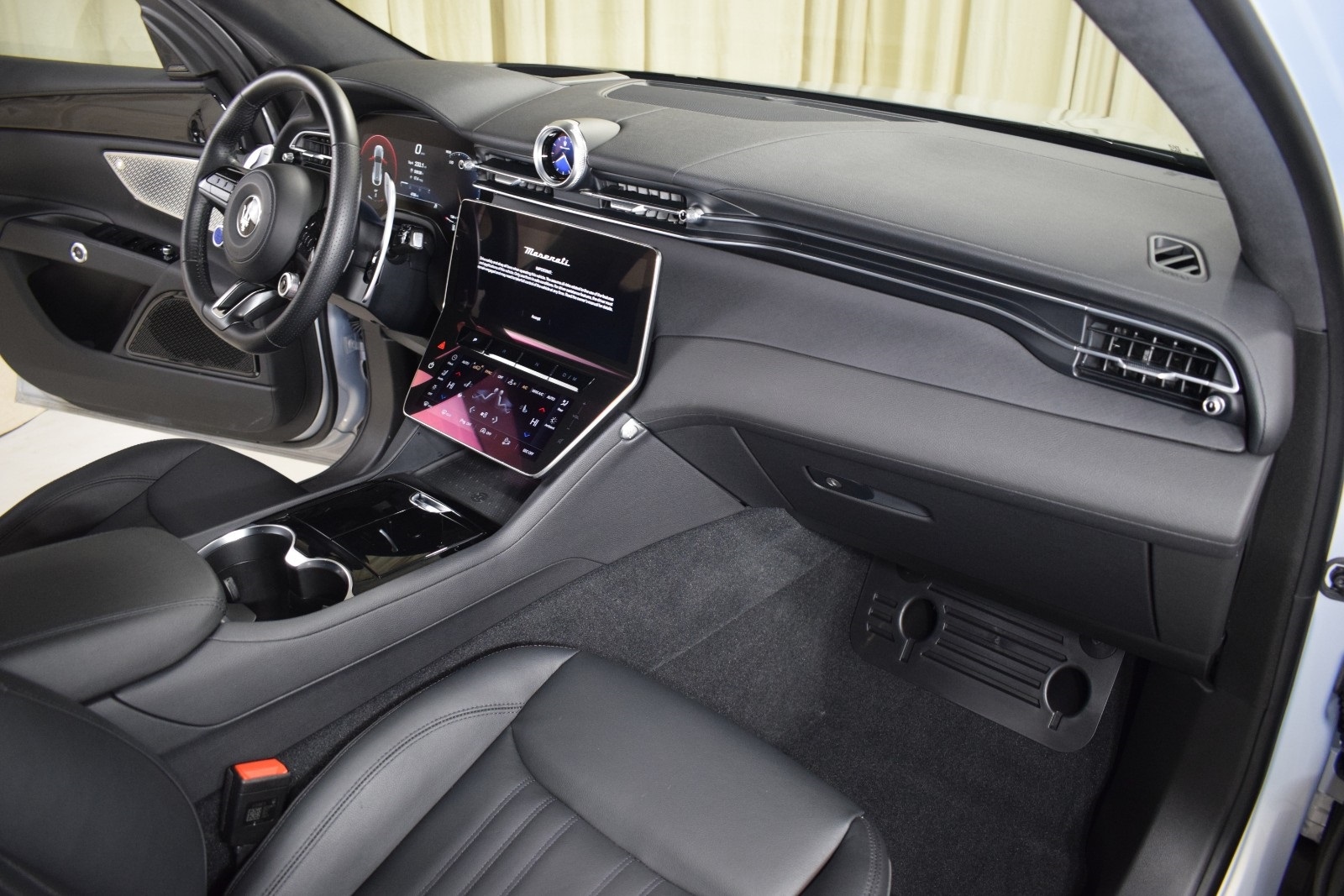 Thumbnail: 2024 Maserati Grecale - 23