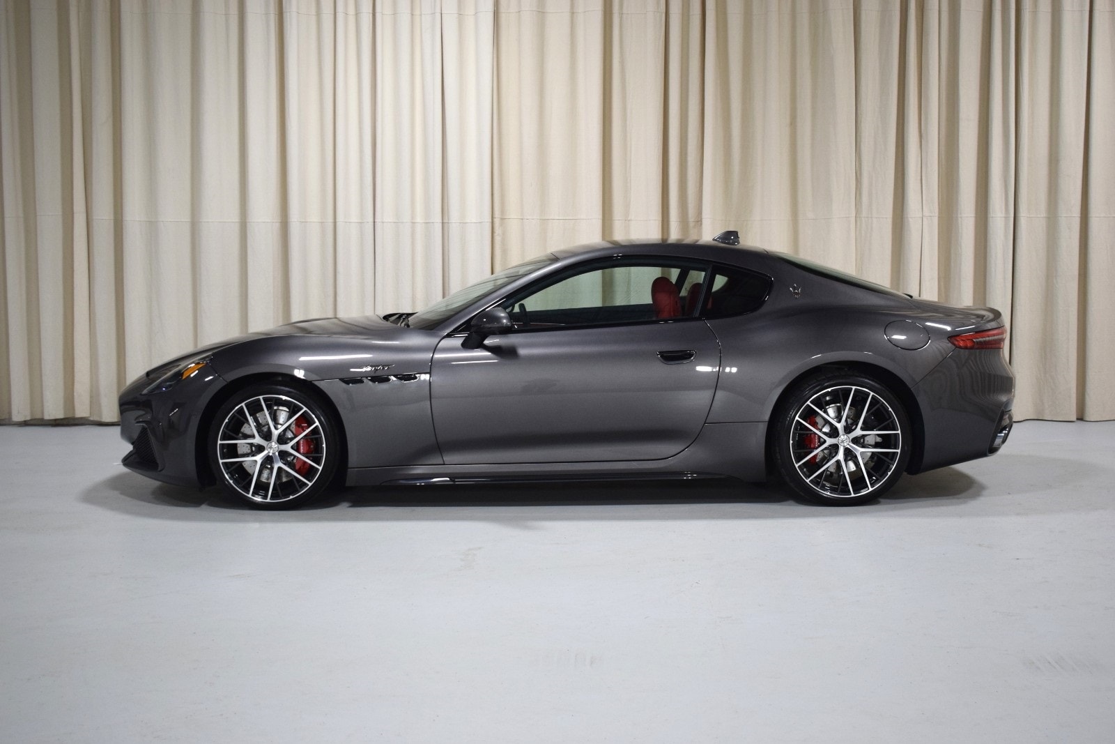 Thumbnail: 2024 Maserati GranTurismo - 6