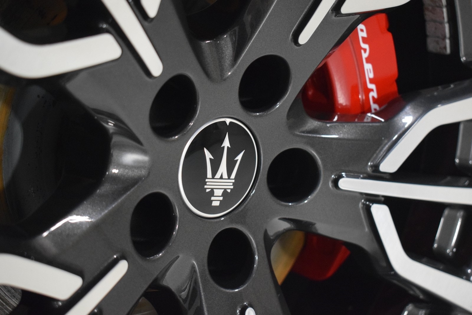 Thumbnail: 2023 Maserati Grecale - 18