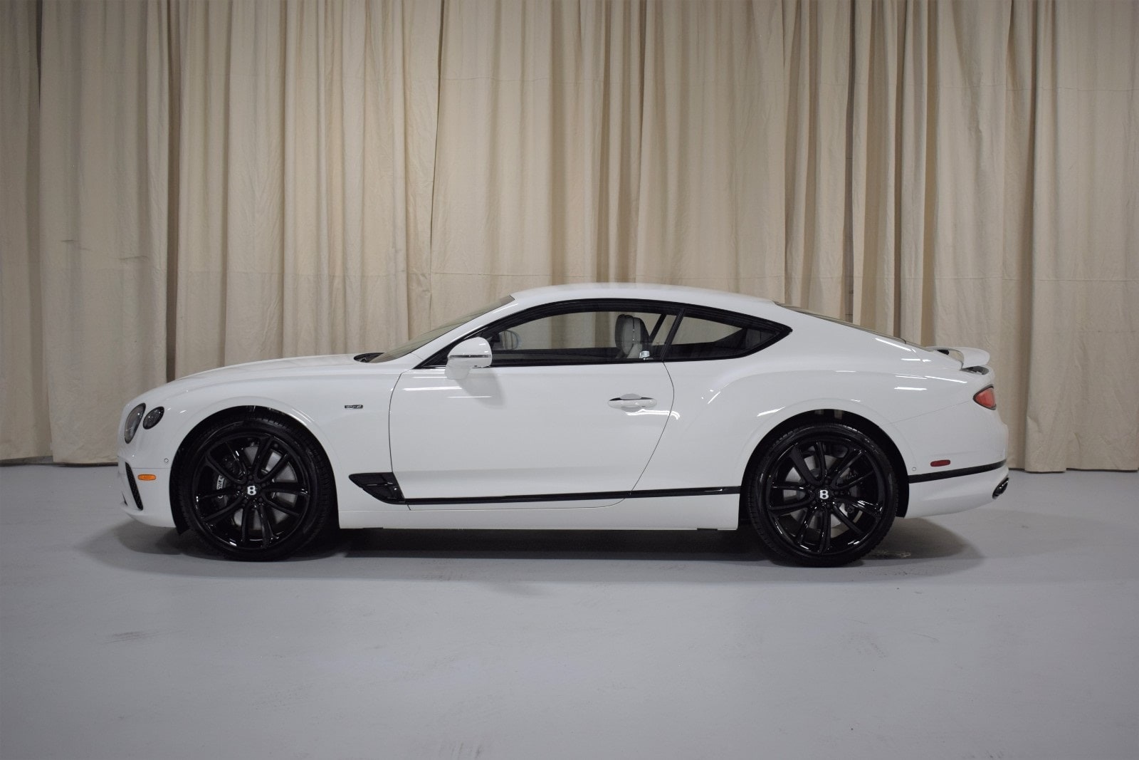 Thumbnail: 2024 Bentley Continental - 16