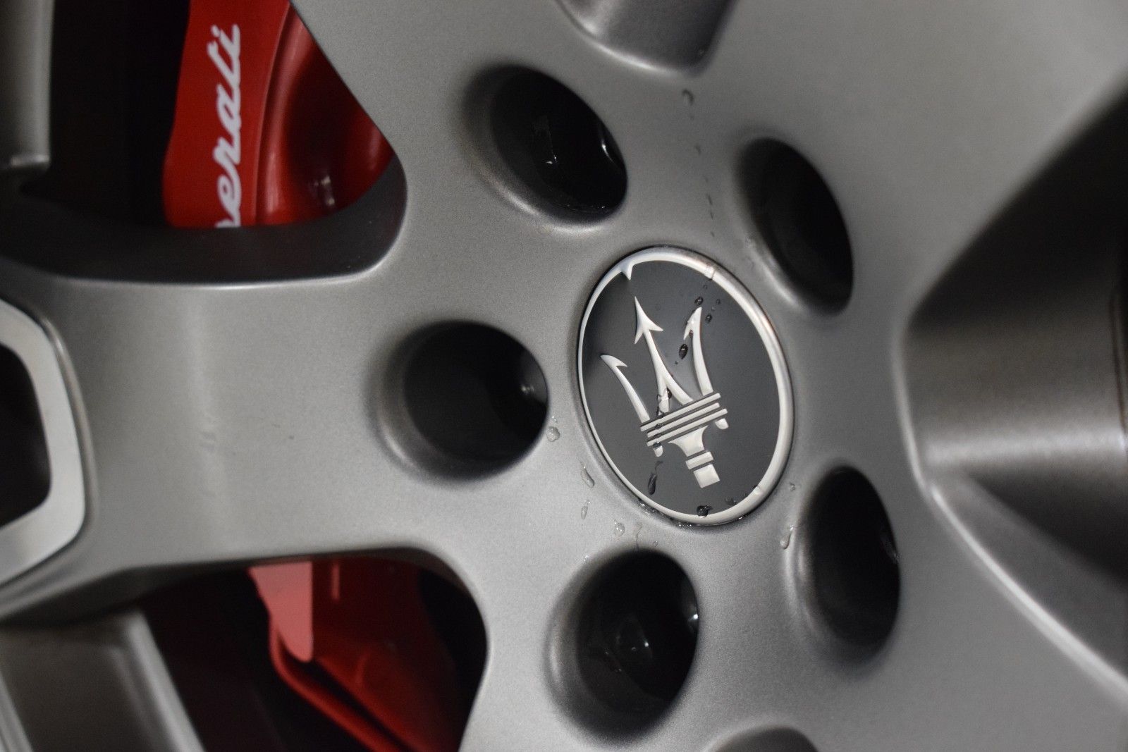 Thumbnail: 2022 Maserati Levante - 19