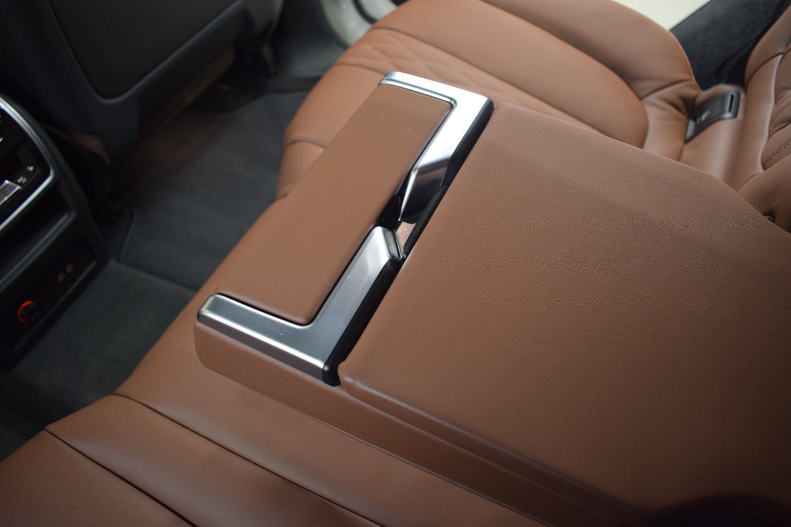 Thumbnail: 2026 BMW X7 - 20