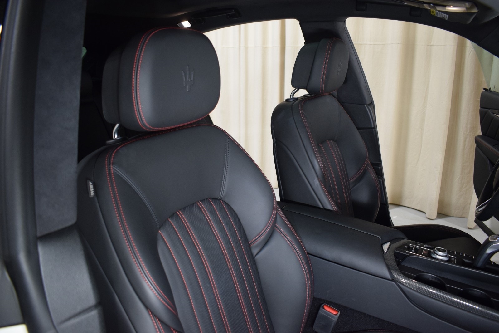 Thumbnail: 2022 Maserati Levante - 25