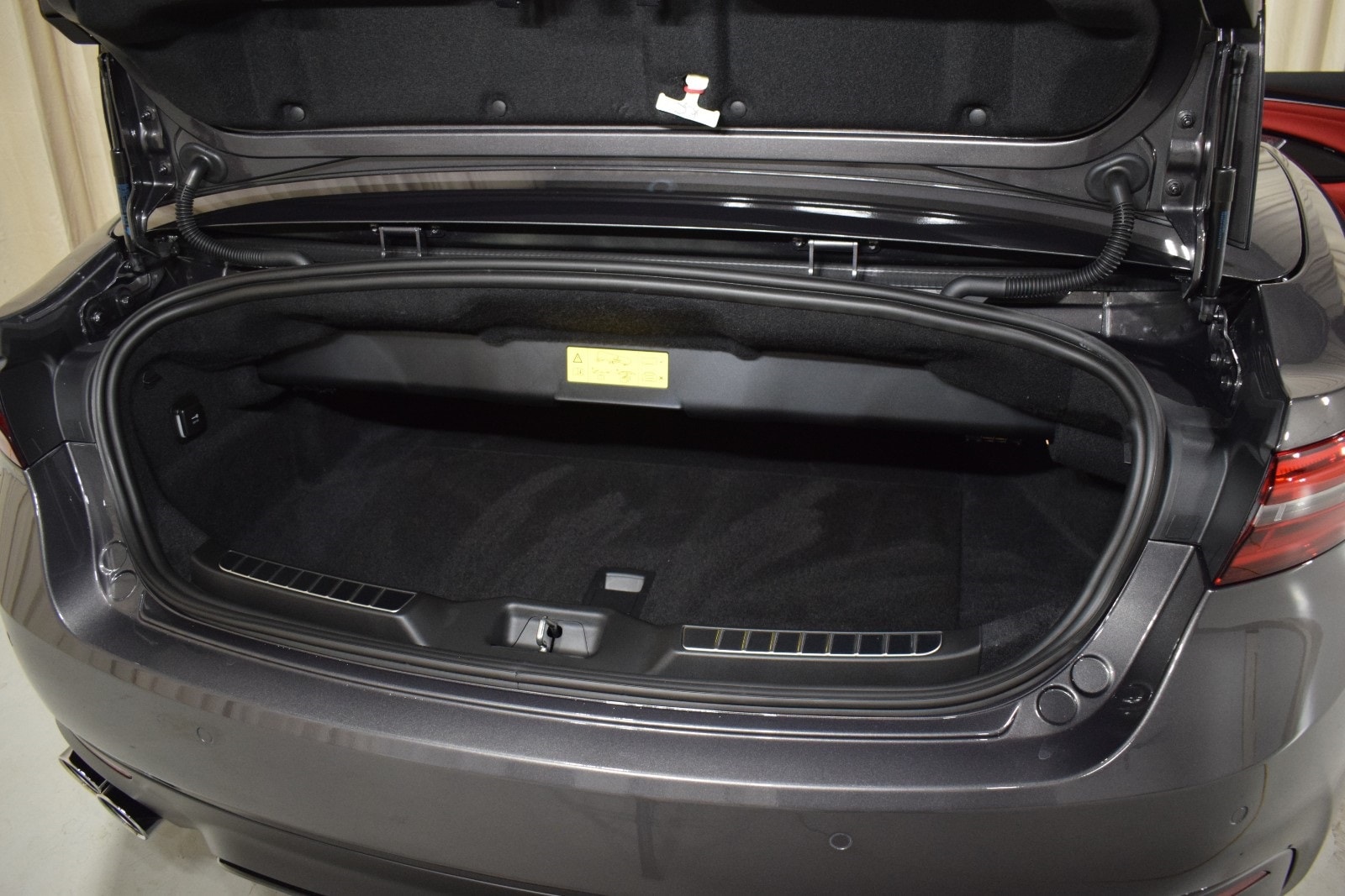 Thumbnail: 2026 Maserati GranCabrio - 41