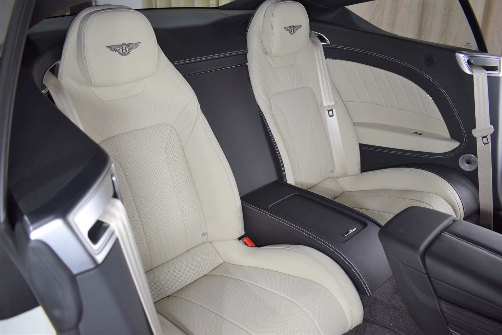 Thumbnail: 2024 Bentley Continental - 20