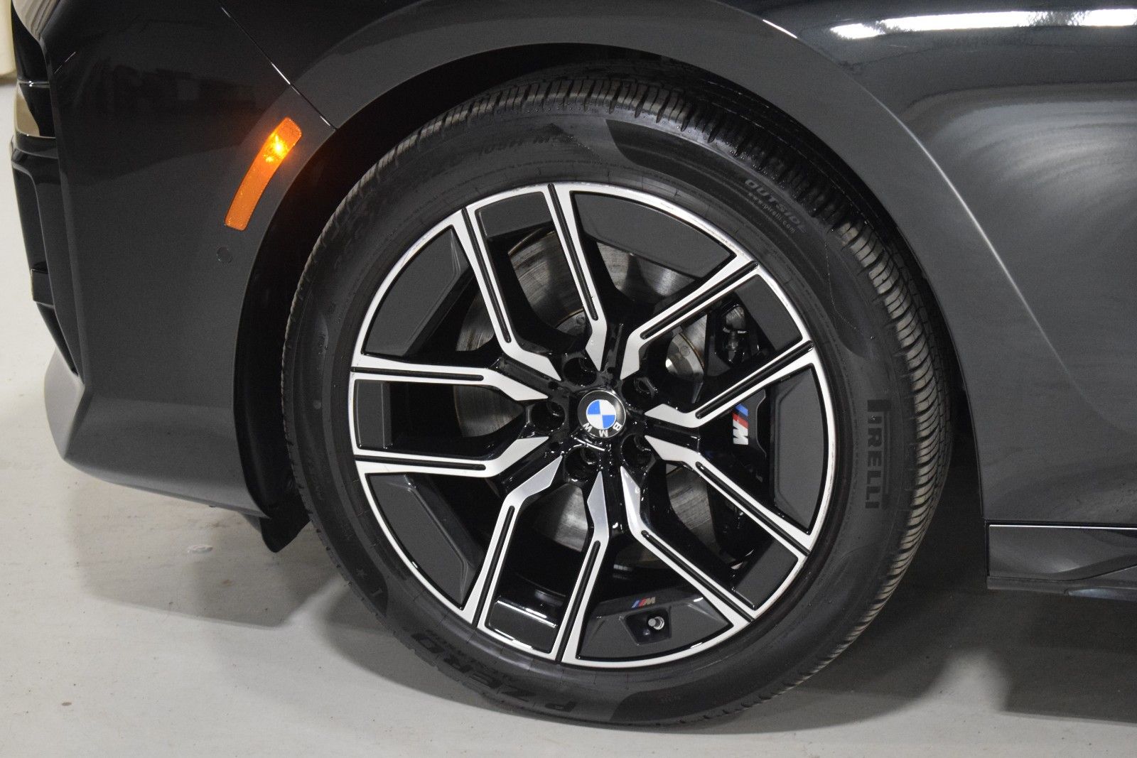 Thumbnail: 2025 BMW 7 Series - 5