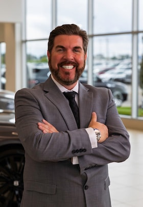 Staff member Justin Helsene from ID_47eb3fc2b565