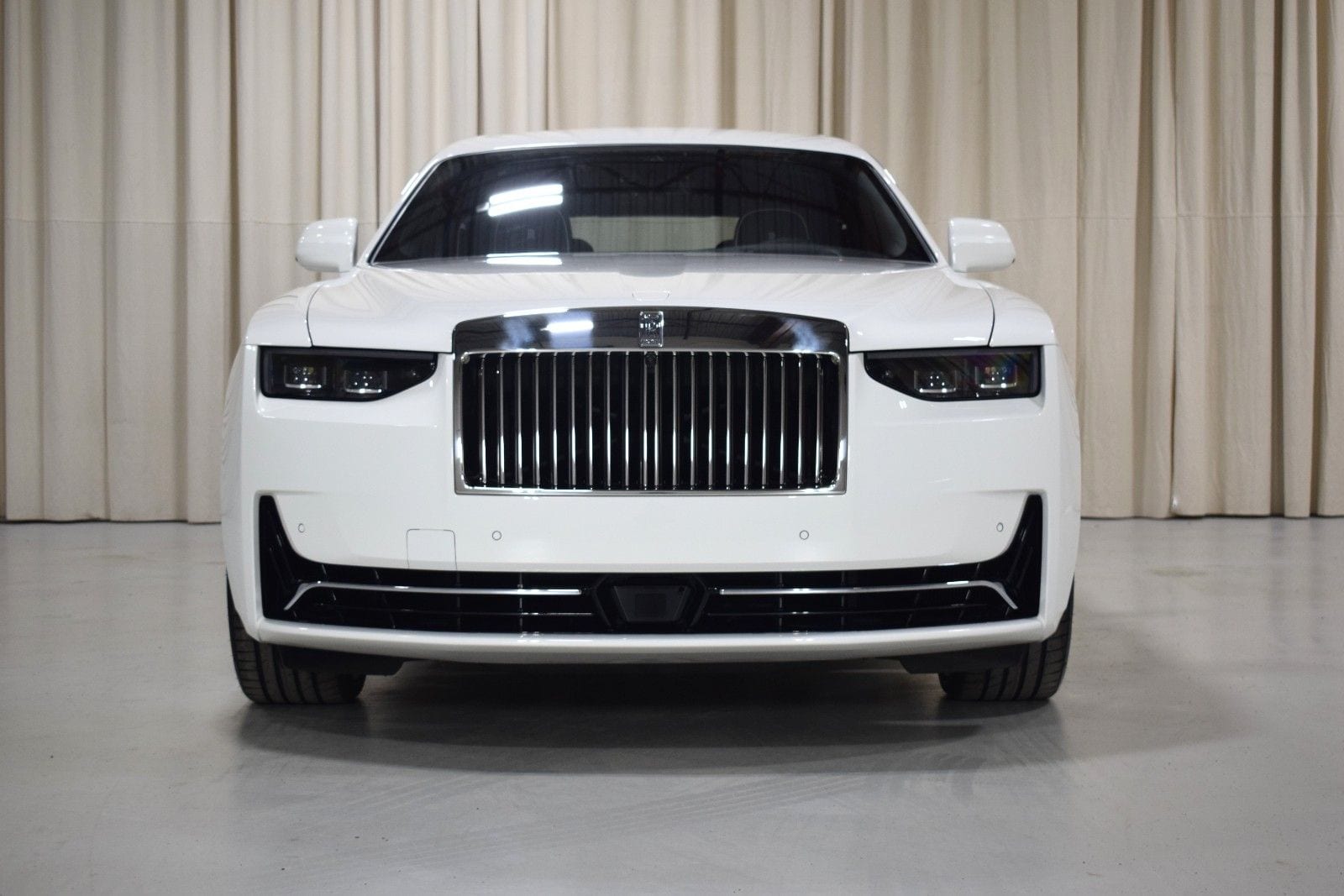 Thumbnail: 2026 Rolls-Royce Ghost - 9