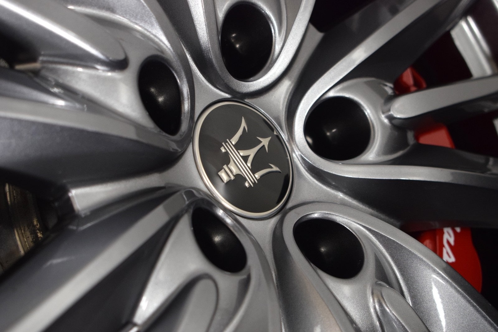 Thumbnail: 2024 Maserati Quattroporte - 17
