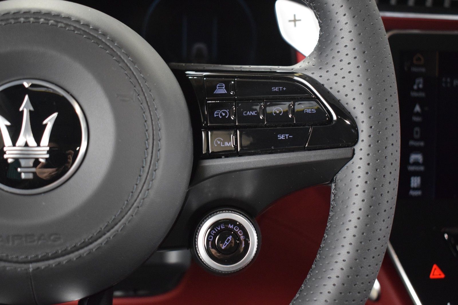 Thumbnail: 2025 Maserati Grecale - 30