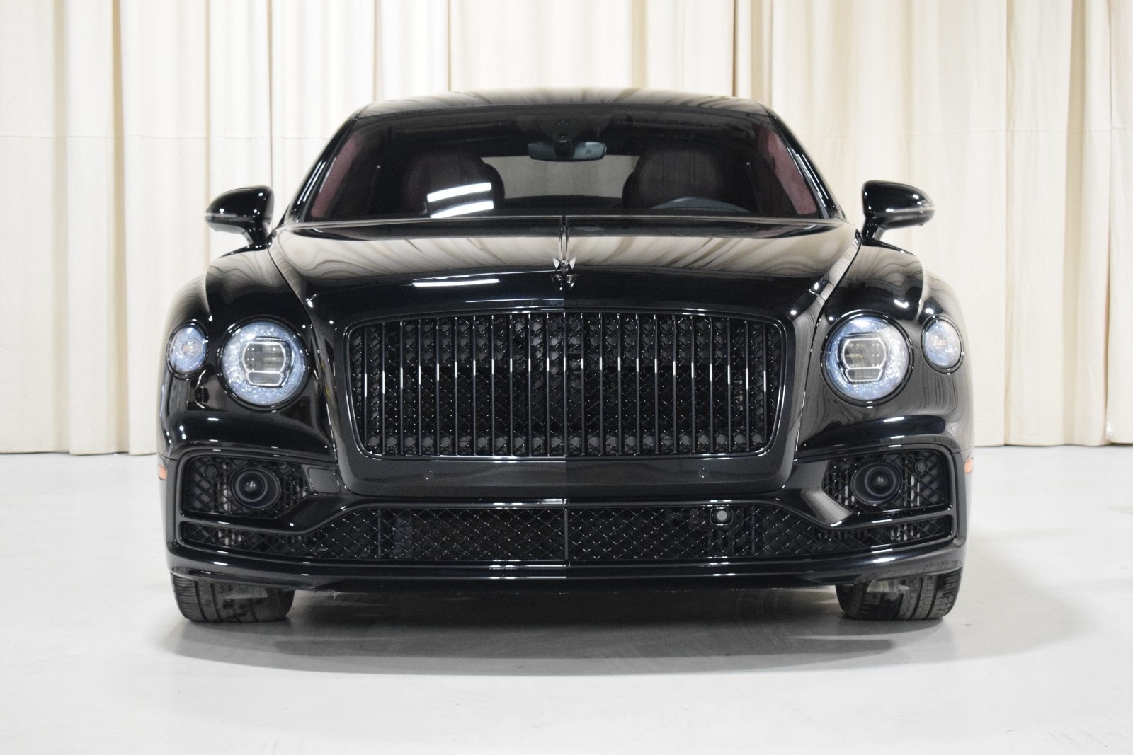 Thumbnail: 2023 Bentley Flying Spur - 11