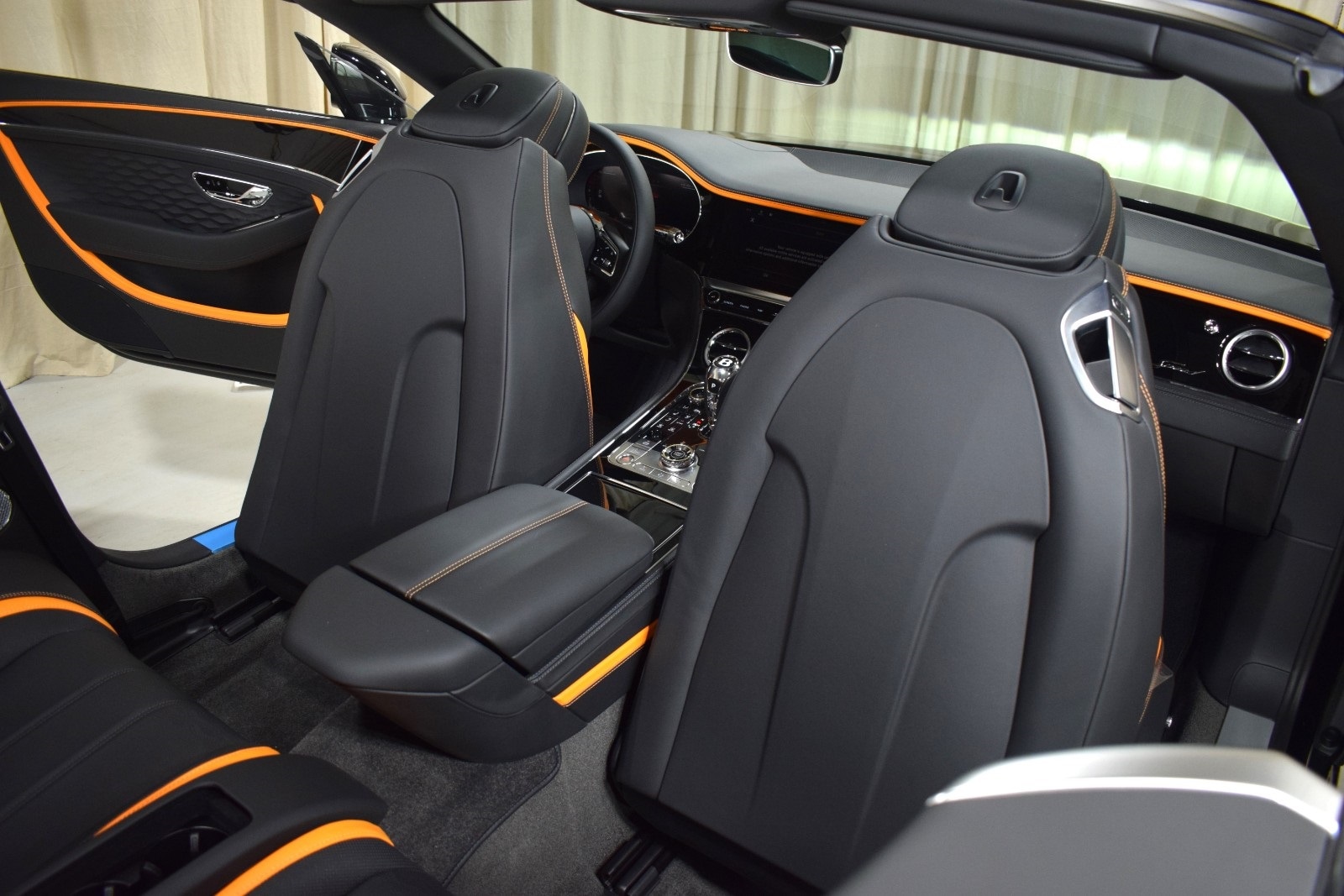 Thumbnail: 2025 Bentley Continental - 22