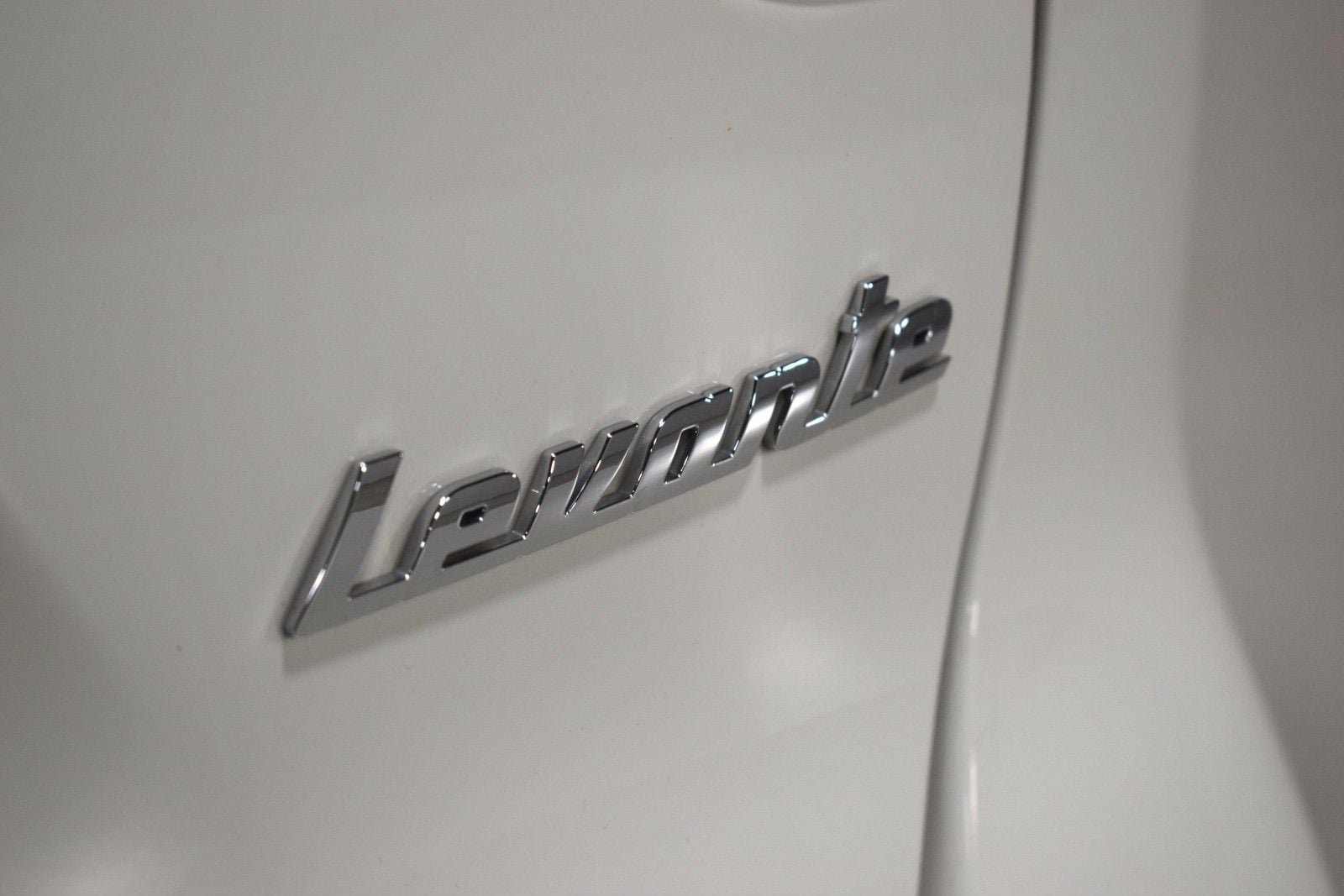 Thumbnail: 2023 Maserati Levante - 11