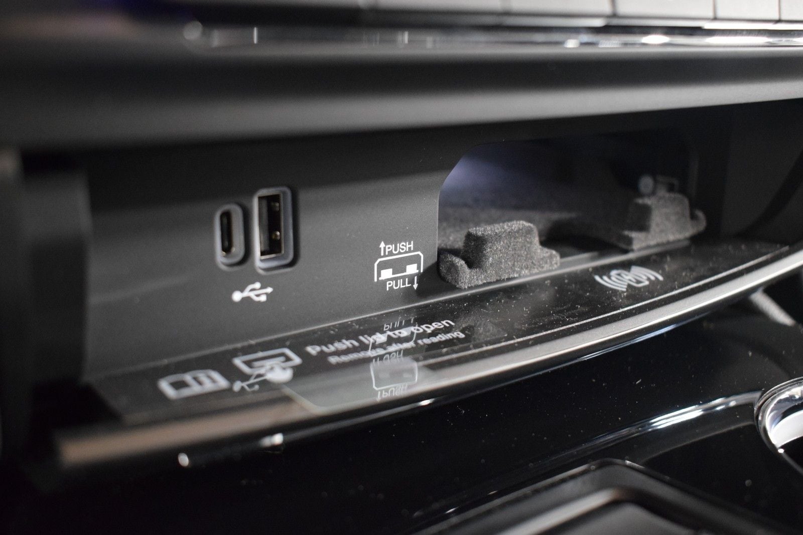 Thumbnail: 2024 Maserati Quattroporte - 34