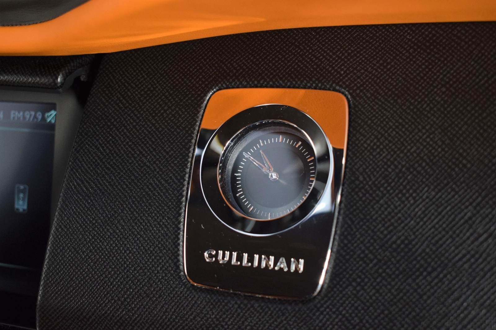 Thumbnail: 2022 Rolls-Royce Cullinan - 27